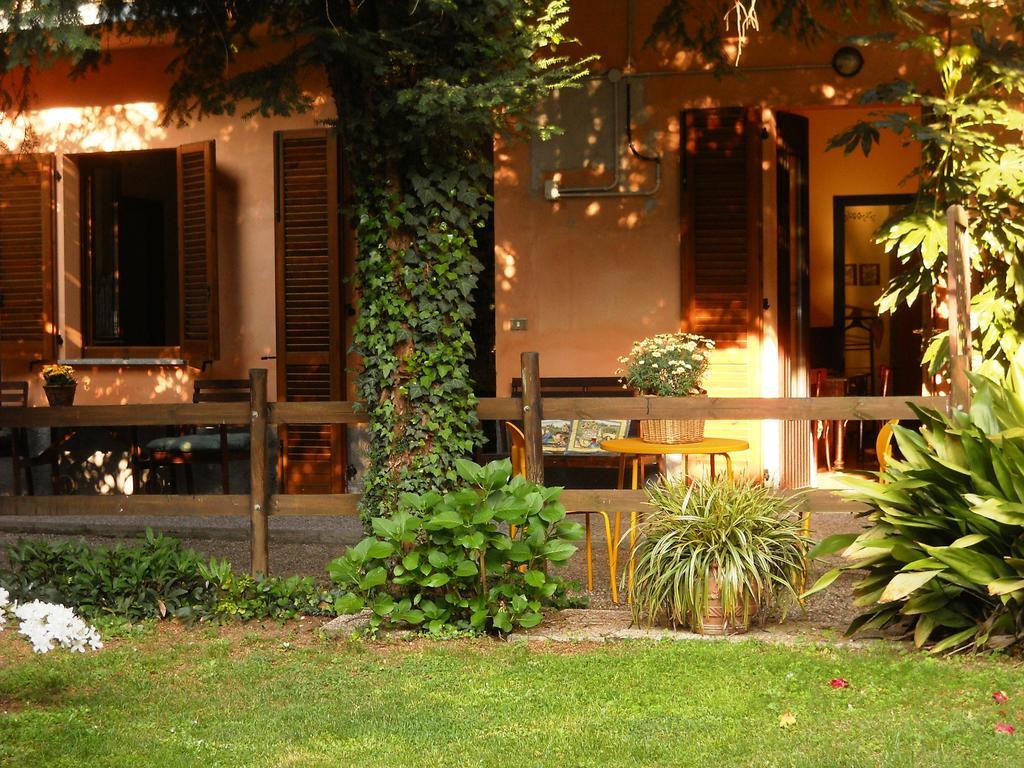 B&B il Cortile Malpensa Casorate Sempione Cameră foto