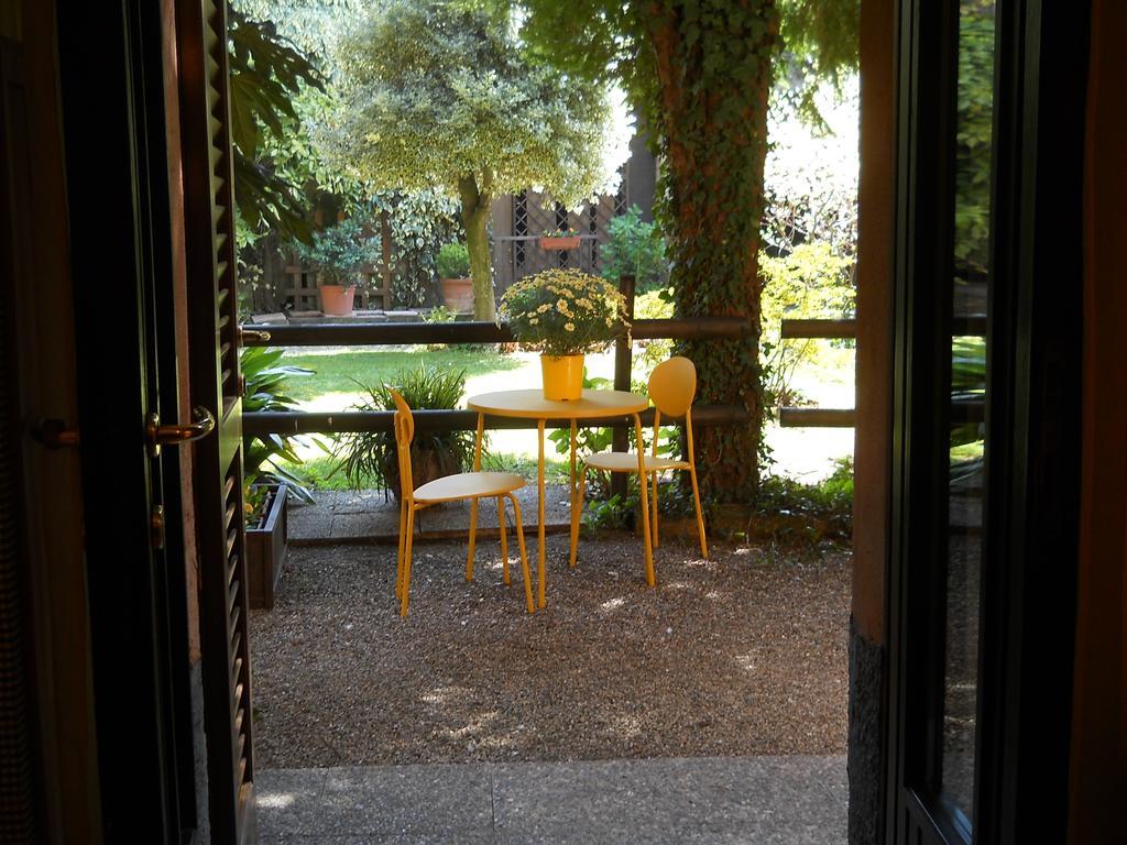 B&B il Cortile Malpensa Casorate Sempione Cameră foto